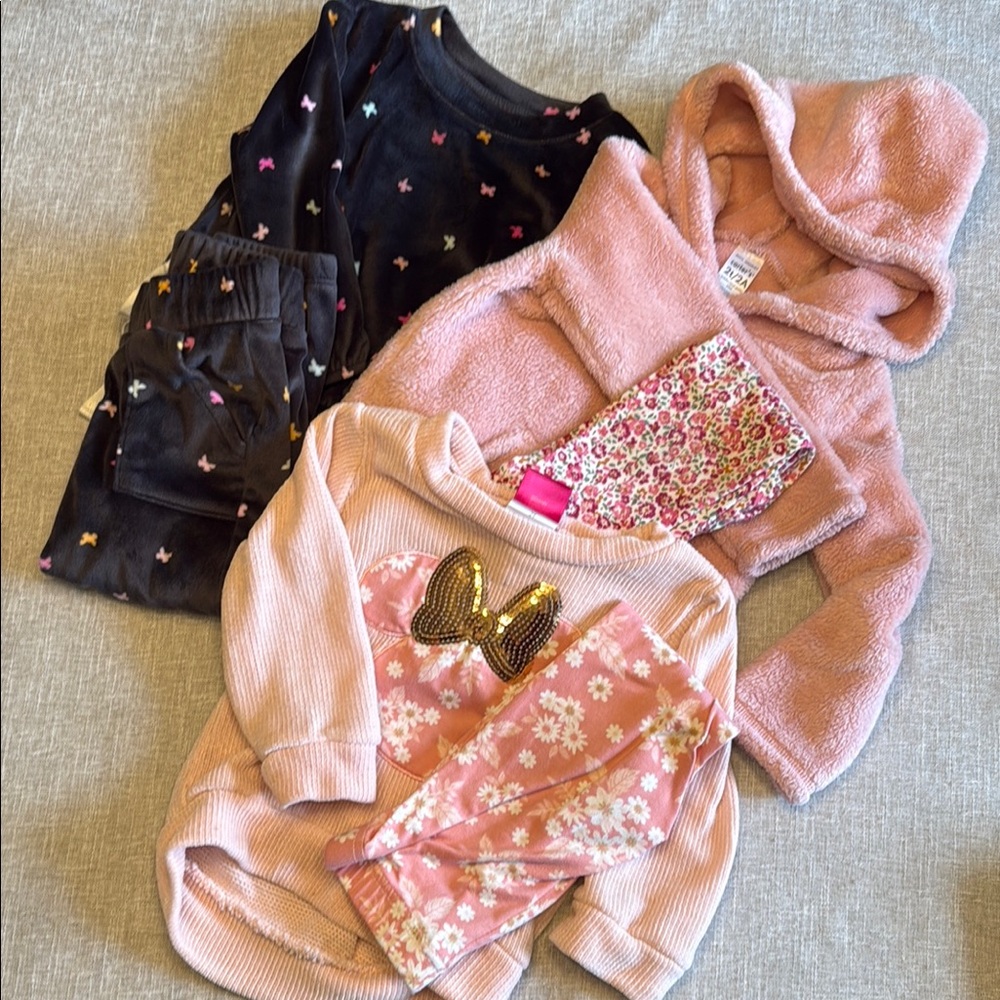 Bundle of 3 Size 2T outfits